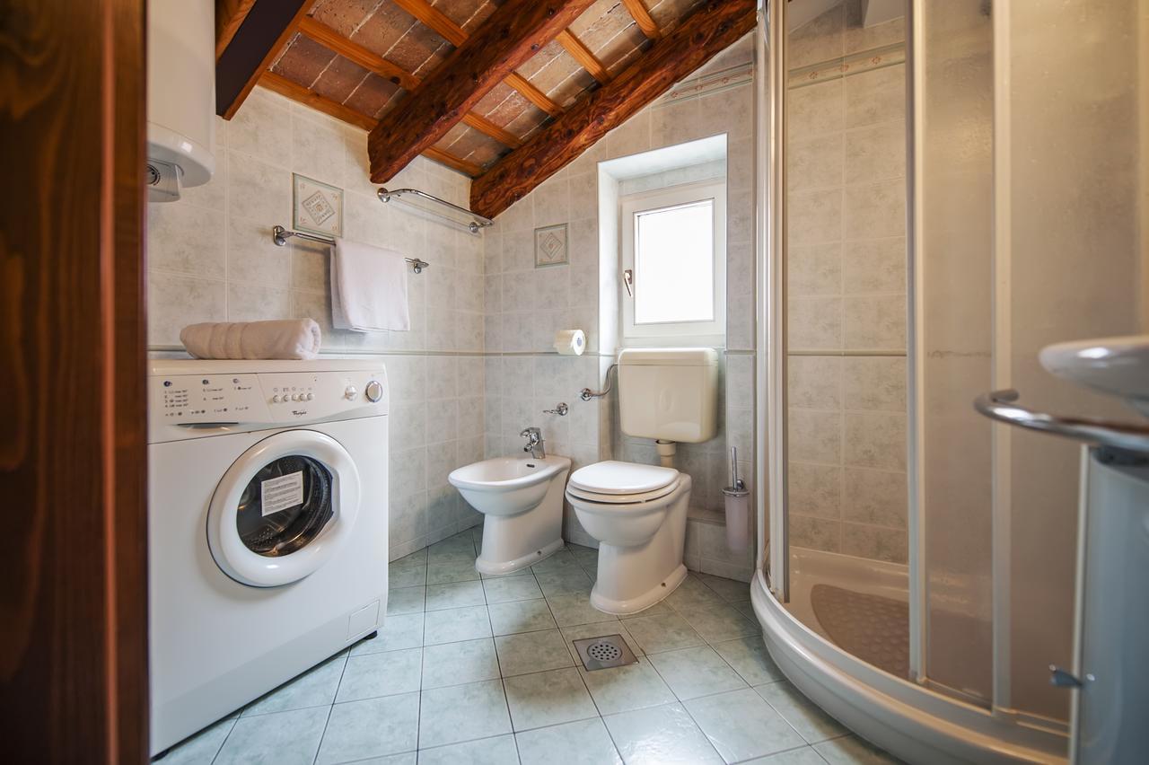 Apartments Casa Rubeus Ровінь Екстер'єр фото